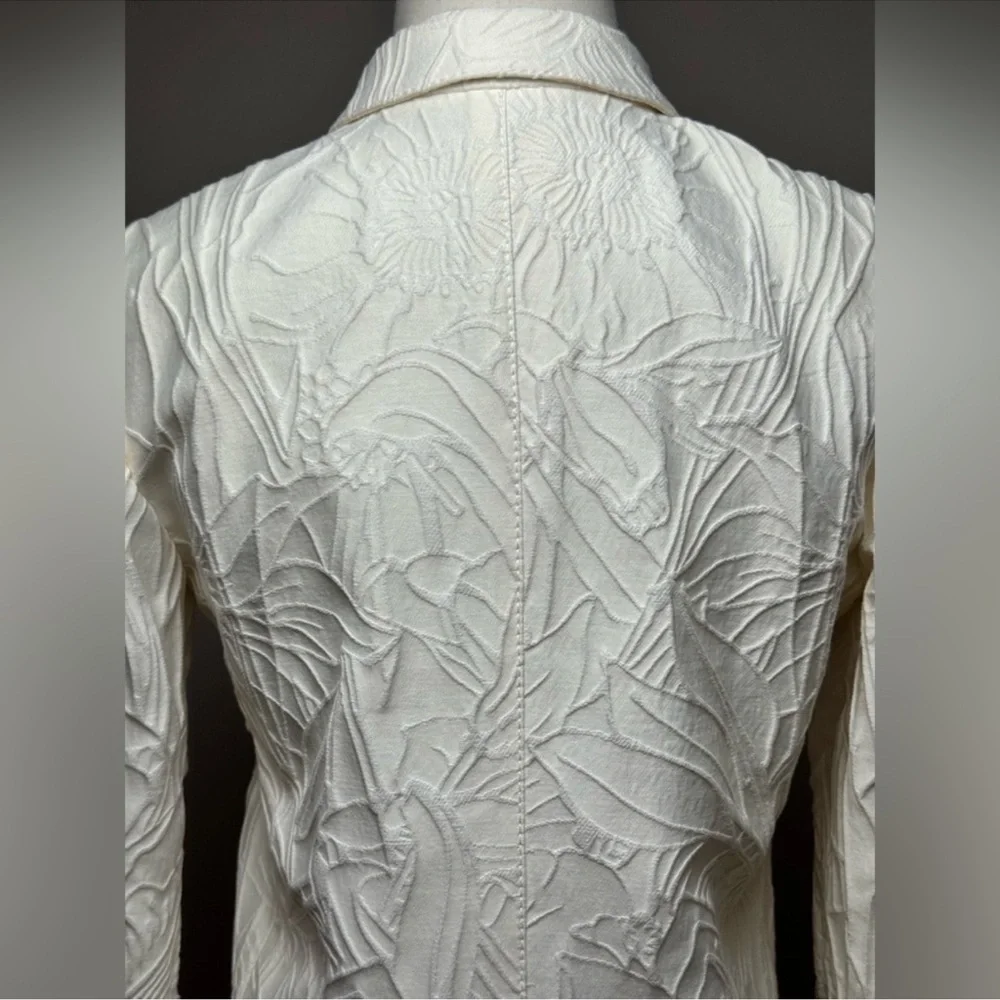 NWT Gucci Ivory Floral Textured Blazer - Size 42/US 6